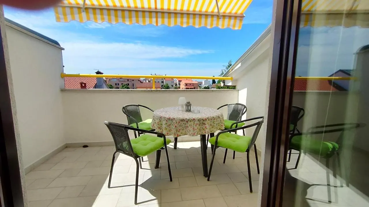 Apartments And Rooms Irena Rovinj Guest house