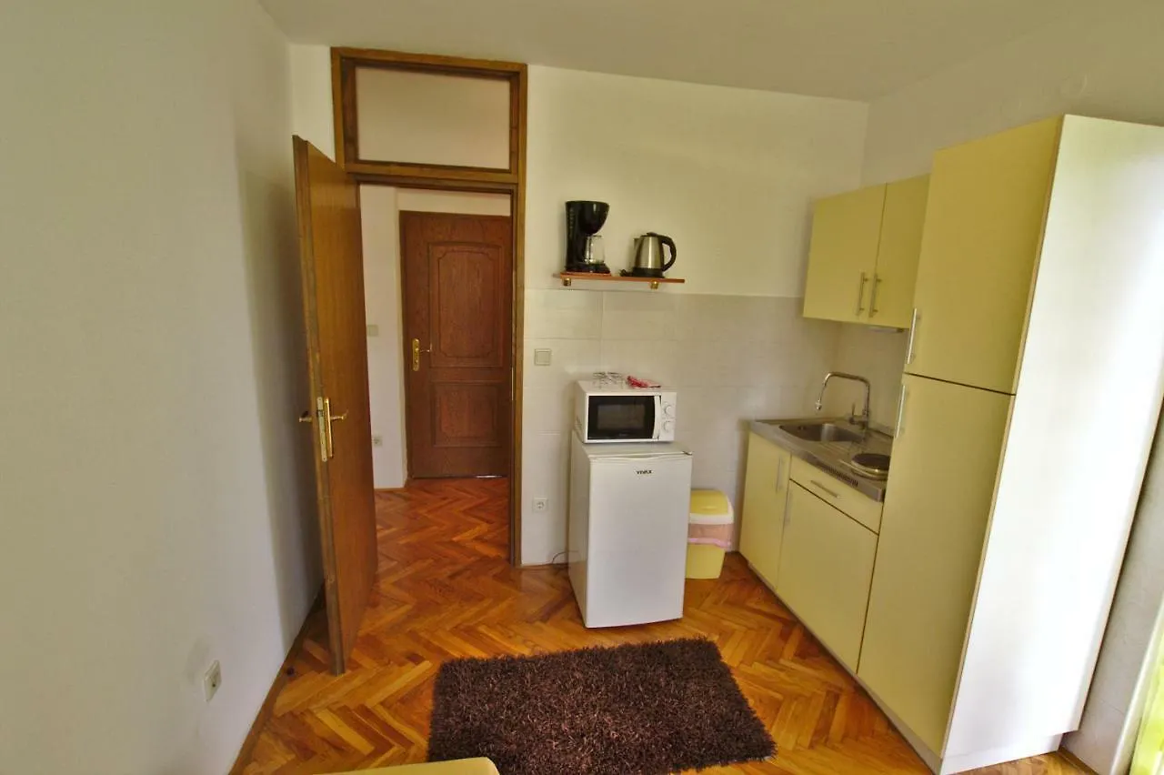 Guest house Apartments And Rooms Irena Rovinj